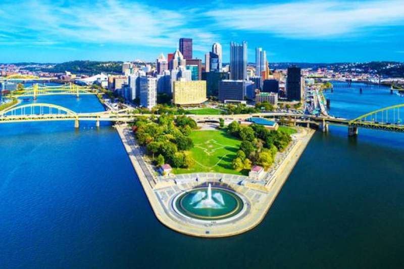 Pittsburgh: Steel City & City of Bridges